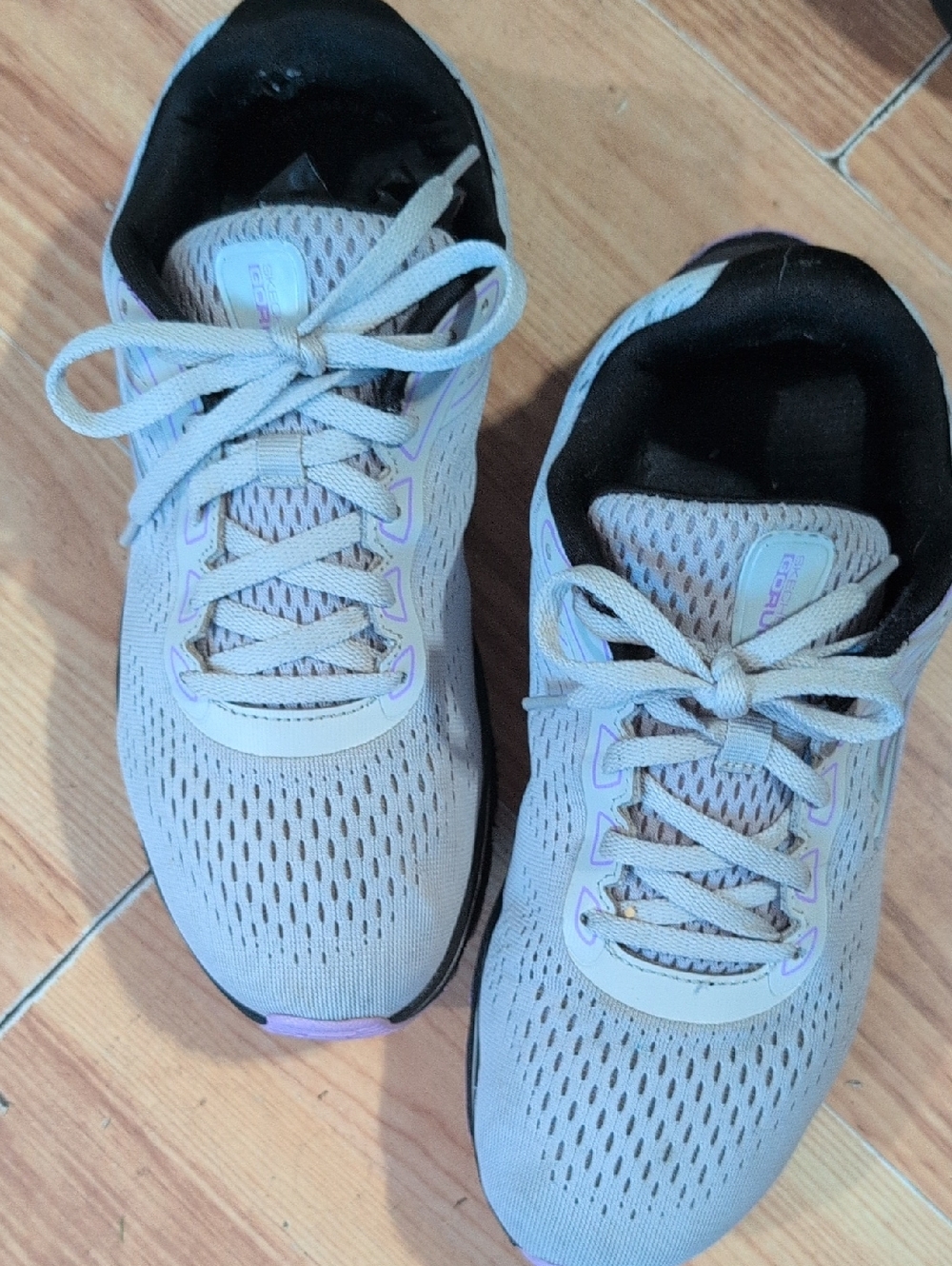 Skechers Women's Light Gray and Lavender Athletic Sneakers
